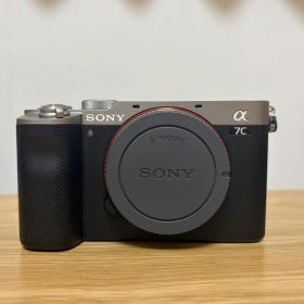 【充電器付属なし】SONY α7C ミラーレス一眼