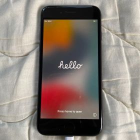 Apple iPhone 8 スペースグレイ バッテリー85%