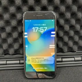 【61790】【SIMロック解除済】iPhone 8 64GB au スペースグレイ