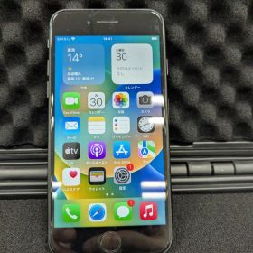 【61779】【SIMロック解除済】iPhone 8 64GB au スペースグレイ