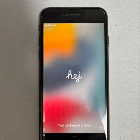 iPhone7 docomo版 SIMロックあり 画面ヒビあり ジャンク品