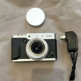 FUJIFILM デジタルカメラ FX-X30 シルバー