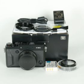 [良品 | 別売付属品多数｜注意事項あり] FUJIFILM X30 ブラック | コンパクトデジタルカメラ
