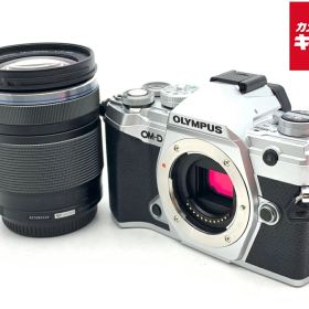 【中古】 【並品】 オリンパス OM-D E-M5 MarkIII 14-150mm II レンズキット シルバー 【ミラーレス一眼】 【6ヶ月保証】