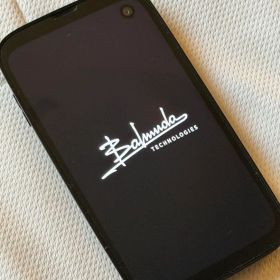 バルミューダフォン（中古） BALMUDA Phone 中古 11,000円 | ネット最安値の価格比較 プライスランク