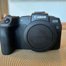 Canon EOS RP ミラーレスカメラ(ボディのみ)