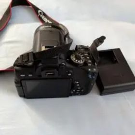 Canon EOS Kiss X8i デジタル一眼レフ