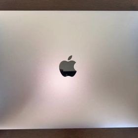 【美品】MacBook Air 13インチ2020 / 256GB