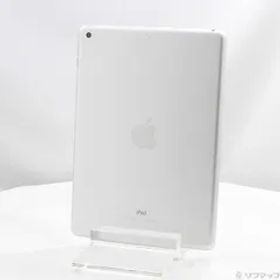 〔中古品〕 iPad 第6世代 32GB シルバー MR7G2J／A Wi-Fi【377】