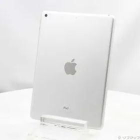 〔中古品〕 iPad 第6世代 32GB シルバー MR7G2J／A Wi-Fi【368】