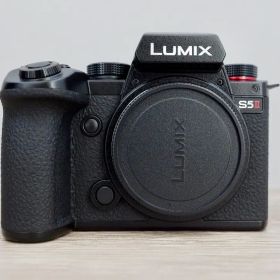 パナソニック LUMIX DC-S5M2