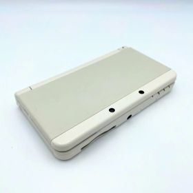 中古 Newニンテンドー3DS ホワイト [video game]