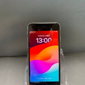 美品 国内版 SIMフリー iPhoneSE 第3世代 64GB スターライト色