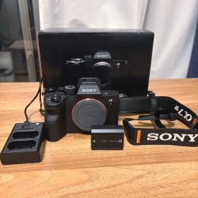 SONY α7iv ミラーレスカメラ ストラップ付き