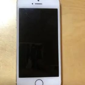 Apple iPhone 5s / 32GB /シルバー 本体