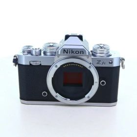 【中古】 (ニコン) Nikon Z FC ボデイ シルバー【中古カメラ デジタル一眼】 ランク：AB