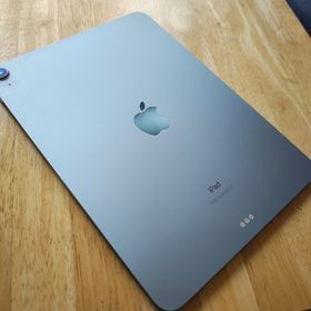 アップル(Apple)のアップル iPadAir 第4世代 WiFi 64GB 類似品ペン、カバーおまけ(タブレット)