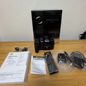 【シャッター回数2100回】OM system OM-1