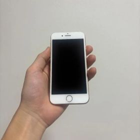 iPhone 8 Gold 64GB A1906 MQ7A2J/A 本体