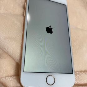 iPhone8 ゴールド64gb 美品 バッテリー77% SIMロック解除