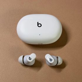 Beats Studio Buds