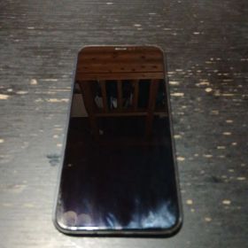 Apple iPhone XR ブラック(アップルマークループ)(カバー付き)