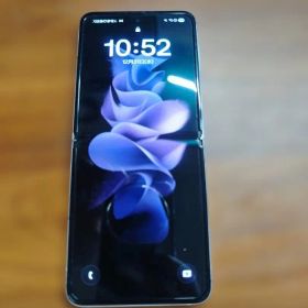 【中古】Samsung Galaxy Z Flip 3 本体