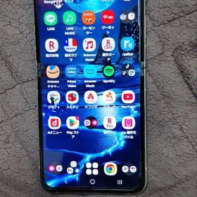 ドコモ Galaxy Z Flip 3 SC-54B クリーム