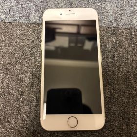 iPhone7 シャンパンゴールド