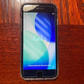 Apple iPhoneSE ブラック 本体