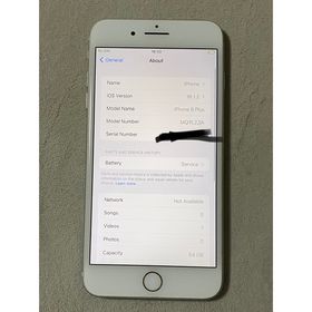 アップル(Apple)のiPhone 8 Plus Silver 64 GB SIMフリー(スマートフォン本体)