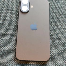 iPhone 16 128gb 本体 + ケース