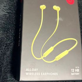 Beats Flexワイヤレスイヤホン イエロー