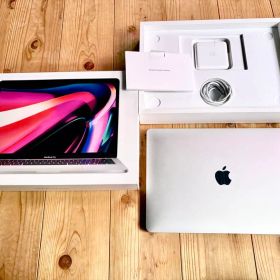 Apple MacBook Pro M1 13インチ 100%シルバー 本体