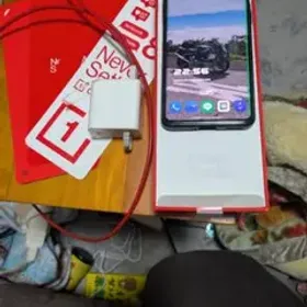 OnePlus 8 Pro 新品¥108,000 中古¥20,000 | 新品・中古のネット最安値