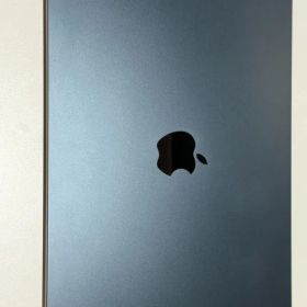【美品】2022 13インチMacBook Air M2チップ,ミッドナイト
