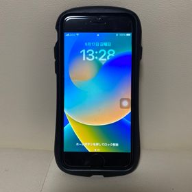 iPhone SE (第3世代) ミッドナイト 64 GB SIMフリー(スマートフォン本体)