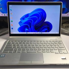 富士通 LIFEBOOK SH90/X Windows11