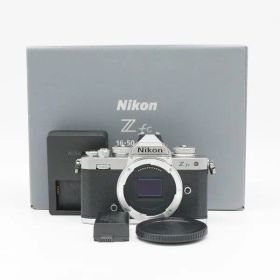 ショット数136！元箱付き！■ほぼ新品■ NikonZfc シルバー