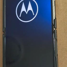 Motorola razr 40バニラクリーム SIMフリー