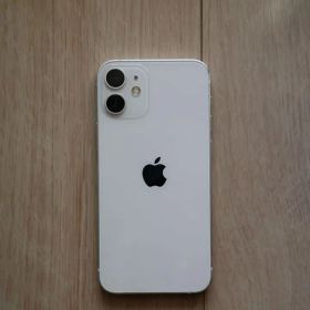 iPhone12 mini ホワイト 本体／ケース付き／