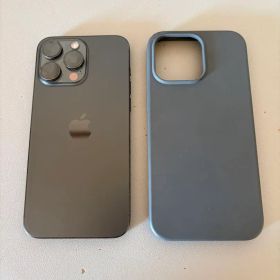 超美品 iPhone15 Pro Max 256GB ブラックチタニウム