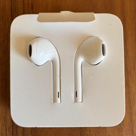 Apple EarPods ホワイト 有線イヤフォン