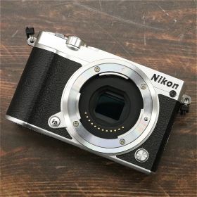 【極上品】 Nikon 1 J5 シルバー #6359