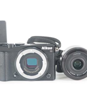 ニコン Nikon 1 J5 Mirrorless Camera Black 18.5mm Lens [新品同様] #Z5495A