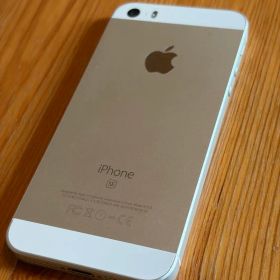 iPhoneSE 第1世代 64GB シルバー SIMロックあり
