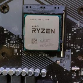 Ryzen7 3700X とマザーボードの二点セット