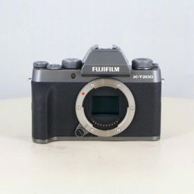 【中古】 (フジフイルム) FUJIFILM X-T200 ダークシルバー ボディ【中古カメラ デジタル一眼】 ランク：B