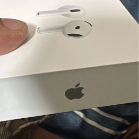 Apple AirPods 4 New