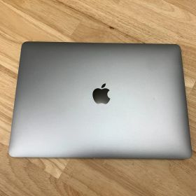 MacBook Air 13インチ M1チップ 2020年 送料無料 J1WFV